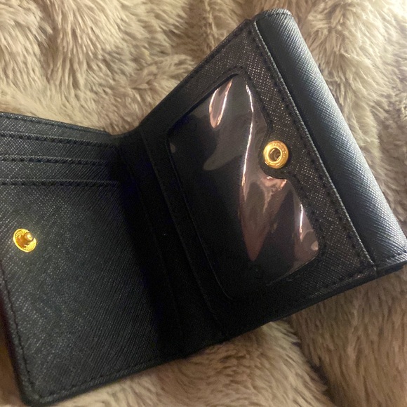 Calvin Klein: Mini Wallet - Picture 4 of 4